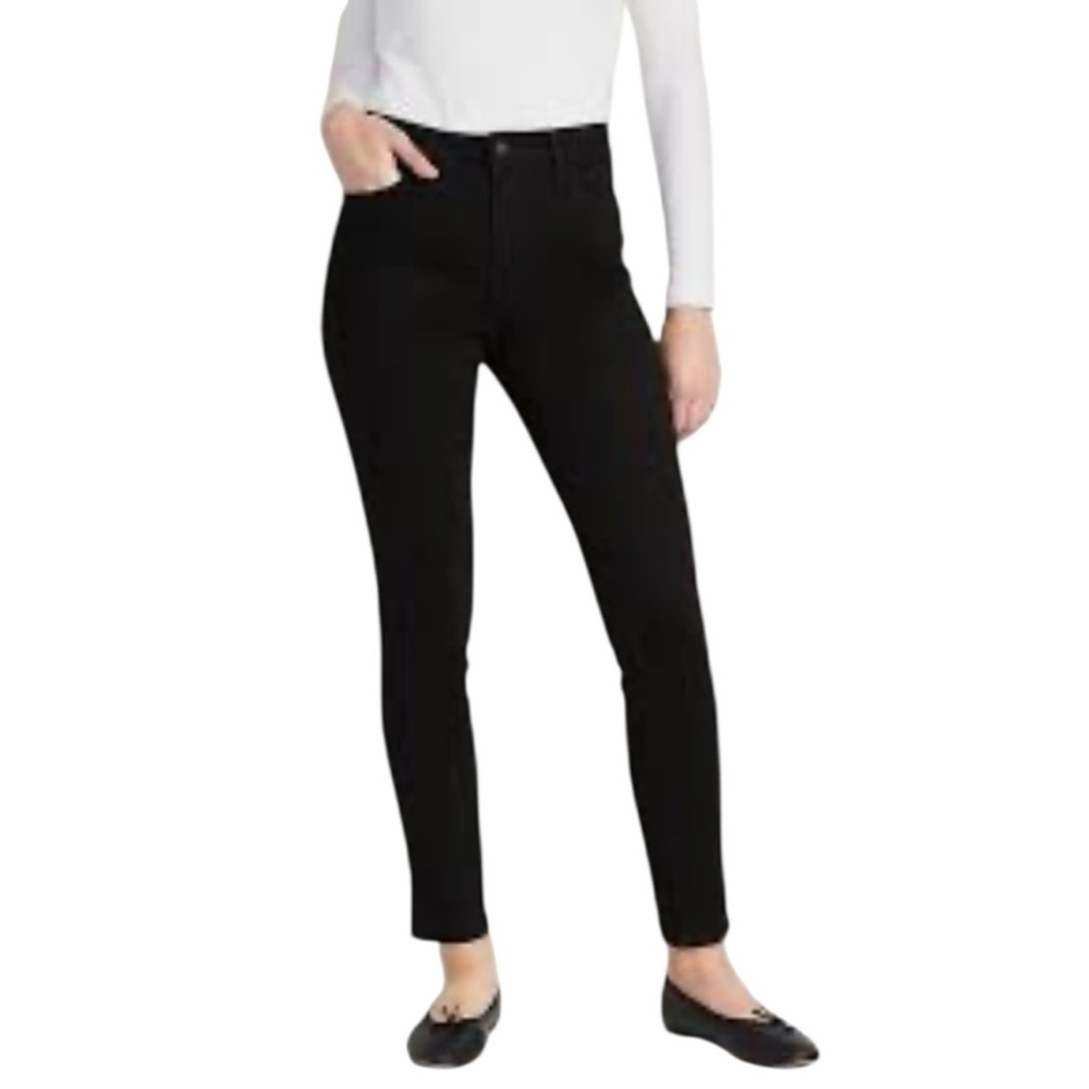Old Navy•High Rise Power Slim Straight Black Jeans